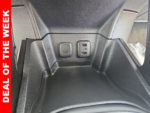 Used 2018 Chevrolet Volt Premier image 23