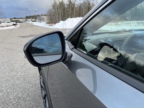 New 2026 Nissan Kicks SR w/ SR Premium Package image 13