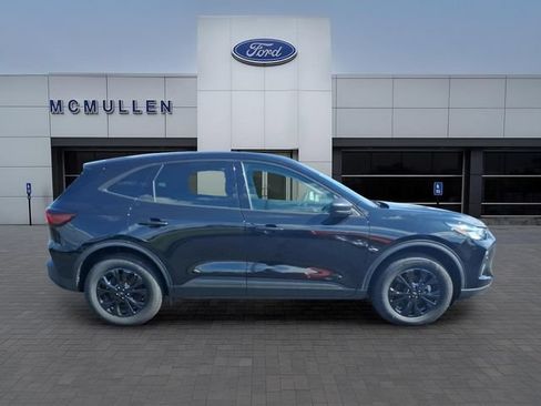 Certified 2025 Ford Escape Active w/ Tech Pack #1 AWD/4WD image 5