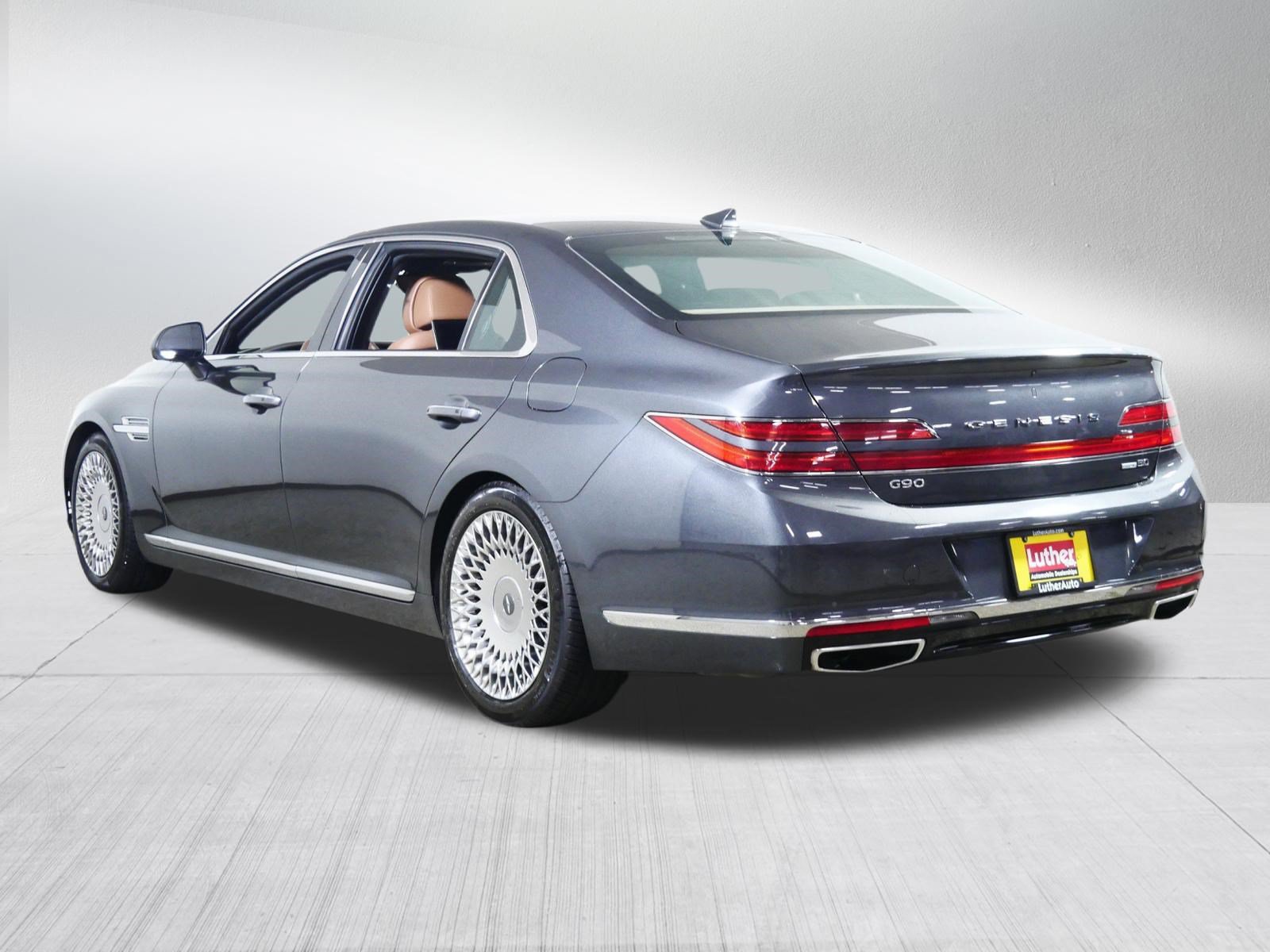 Used 2020 Genesis G90 5.0 Ultimate AWD/4WD image 5