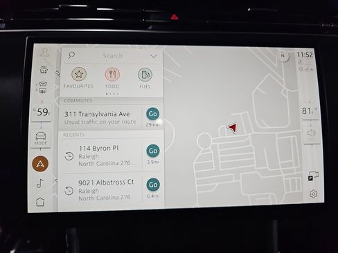 Used 2024 Land Rover Range Rover Long Wheelbase Autobiography image 25