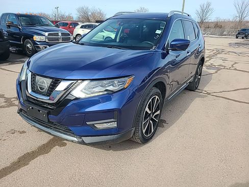 Used 2017 Nissan Rogue AWD image 1