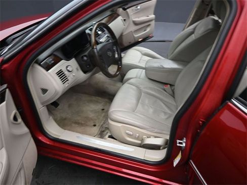 Used 2009 Cadillac DTS image 9