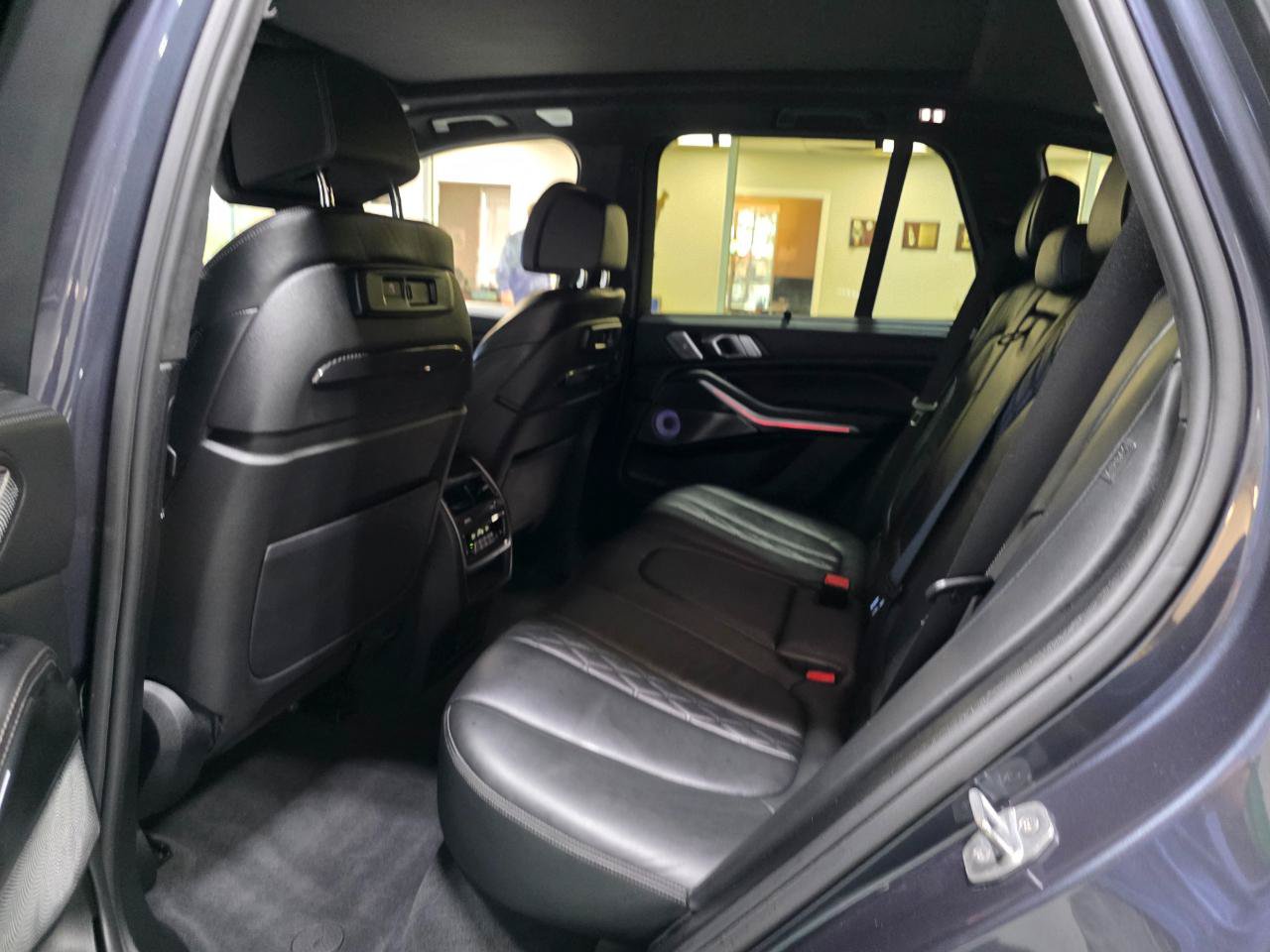 Used 2020 BMW X5 M50i w/ Executive Package AWD/4WD image 21