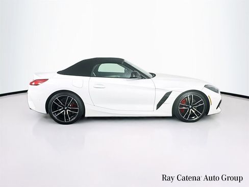 Used 2023 BMW Z4 M40i w/ Premium Package image 8