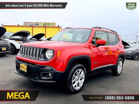 Used 2018 Jeep Renegade Latitude w/ Cold Weather Group image 2