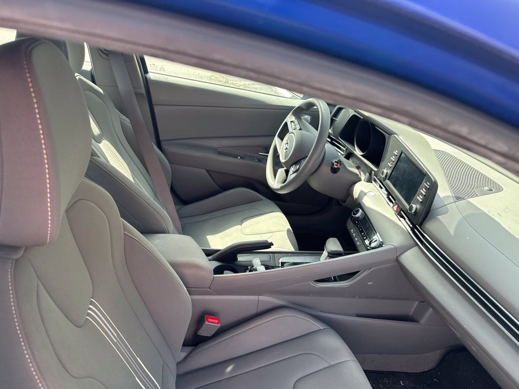 Certified 2023 Hyundai Elantra SEL FWD image 8