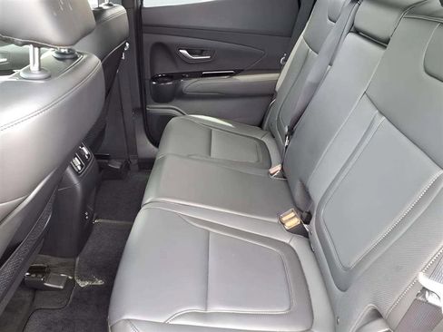 Certified 2024 Hyundai Santa Cruz Limited image 10