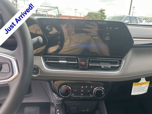 New 2026 Chevrolet TrailBlazer ACTIV w/ Driver Confidence Package FWD image 22