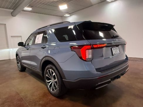 Used 2025 Ford Explorer ST-Line AWD/4WD image 35