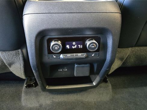 Used 2025 Buick Enclave Avenir w/ Super Cruise Package image 17