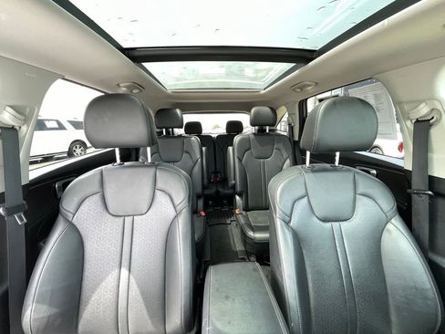 Certified 2023 Kia Sorento SX FWD image 32