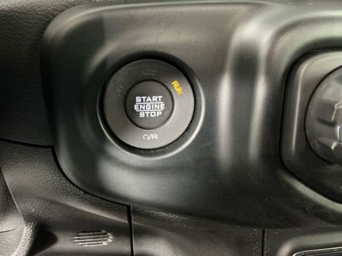 Used 2021 Jeep Wrangler Unlimited Sahara w/ Uconnect 4C Nav & Sound Group AWD/4WD image 22