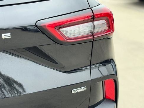 Certified 2023 Ford Escape SE FWD image 18