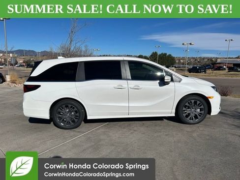New 2026 Honda Odyssey Touring image 11