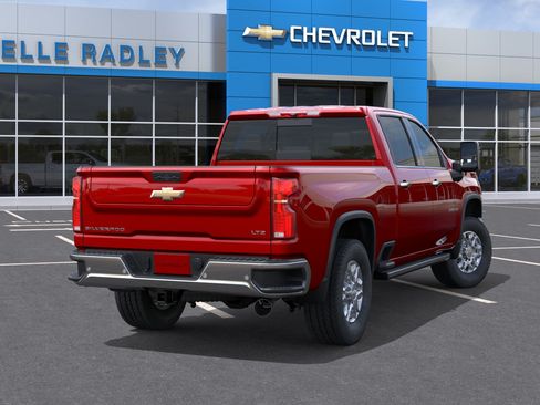 New 2026 Chevrolet Silverado 2500 LTZ w/ LTZ Convenience Package AWD/4WD image 4