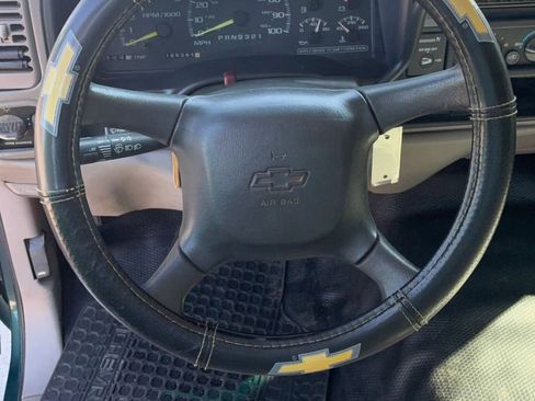 Used 1998 Chevrolet Silverado 1500 2WD Regular Cab image 10