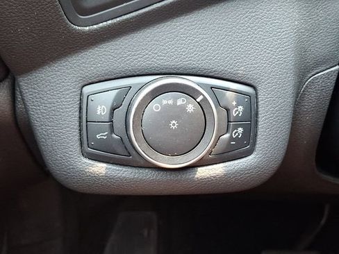 Used 2017 Ford Escape SE w/ Equipment Group 201A AWD/4WD image 22