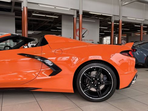 Used 2022 Chevrolet Corvette Stingray Preferred Conv w/ Z51 Performance Package image 3