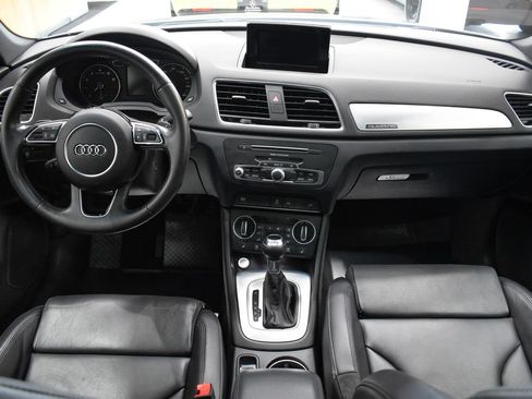 Used 2018 Audi Q3 2.0T Premium w/ Convenience Package AWD/4WD image 22