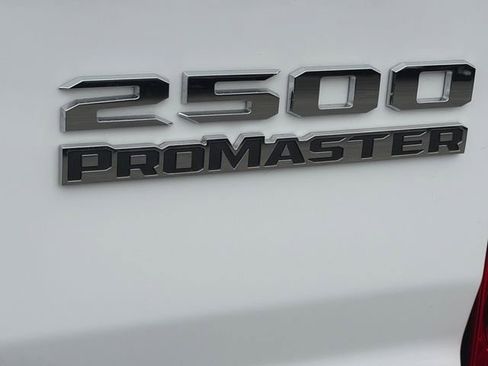 Used 2026 RAM ProMaster 2500 w/ Convenience Group FWD image 10