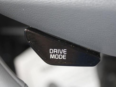 Certified 2024 Kia Niro EX image 28