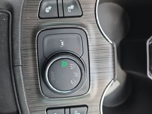 Used 2023 GMC Acadia SLT w/ Elevation Edition AWD/4WD image 18
