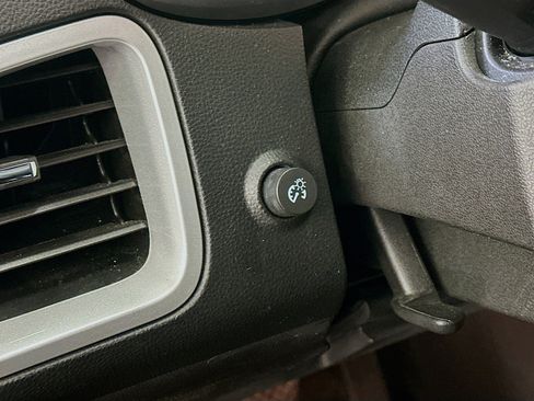 Used 2015 Chevrolet Equinox LTZ image 17