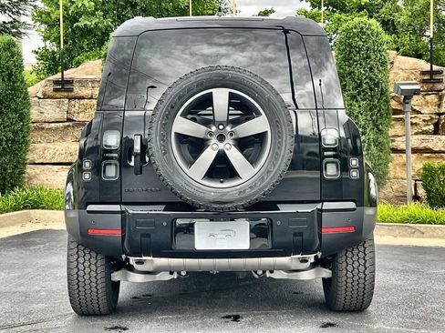 Used 2026 Land Rover Defender 110 S AWD/4WD image 4