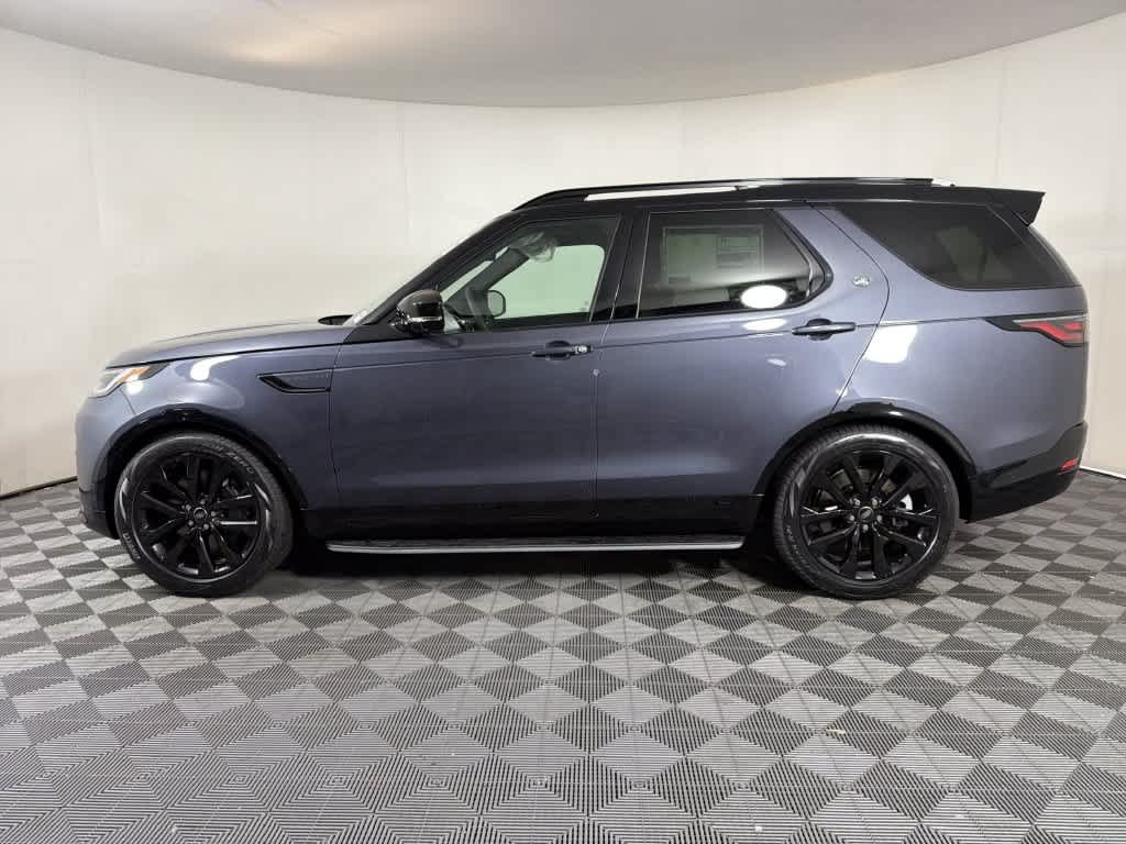 New 2026 Land Rover Discovery Limited Edition AWD/4WD image 2