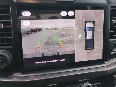 New 2026 Ford F250 Lariat w/ Black Appearance Package image 20