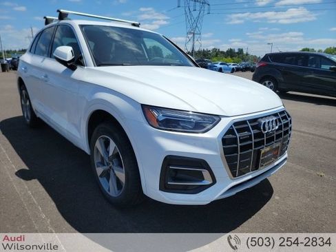 Used 2024 Audi Q5 2.0T Premium Plus w/ Premium Plus Package AWD/4WD image 1