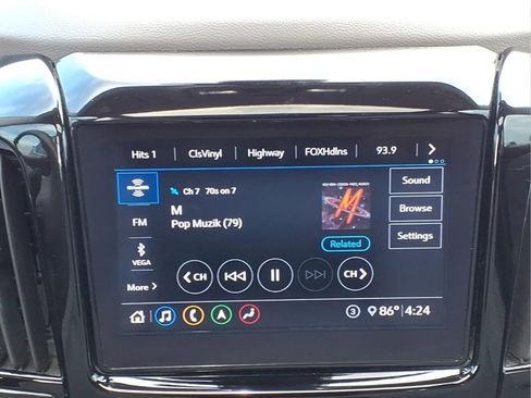 Used 2021 Chevrolet Traverse Premier w/ LPO, Floor Liner Package AWD/4WD image 22
