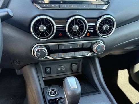 Used 2025 Nissan Sentra S FWD image 17
