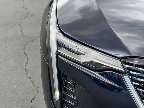 Used 2021 Cadillac CT4 Premium Luxury RWD image 7