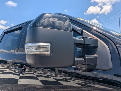 Used 2018 Ford F350 Lariat w/ Lariat Value Package AWD/4WD image 13