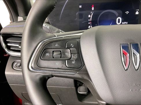 Used 2025 Buick Envista Sport Touring w/ Convenience I Package FWD image 25