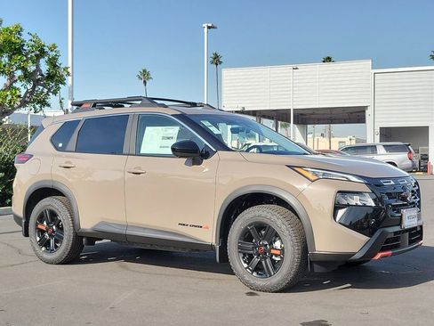 New 2026 Nissan Rogue SV image 4