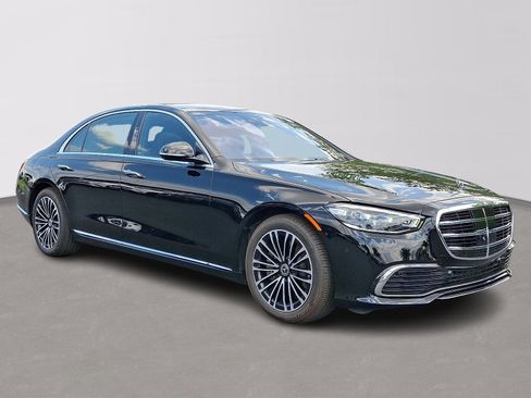 Certified 2024 Mercedes-Benz S 580 4MATIC Sedan image 3