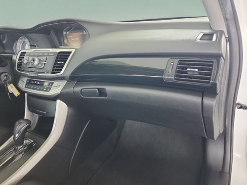 Used 2015 Honda Accord Sport image 21