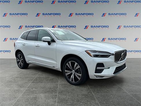 Used 2022 Volvo XC60 B5 Inscription w/ Protection Package Premier image 7