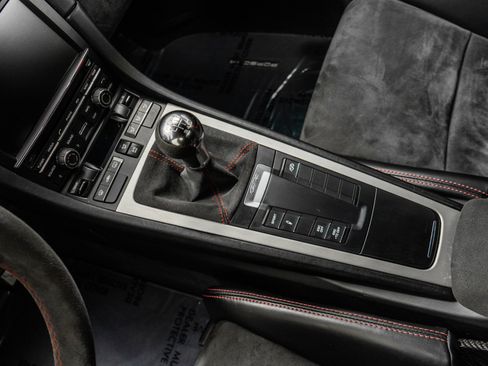 Used 2016 Porsche Cayman GT4 image 27