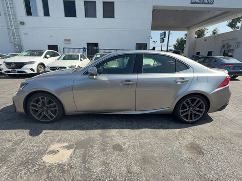 Used 2020 Lexus IS 300 F Sport w/ F Sport Package RWD image 4