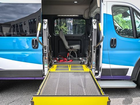 Used 2023 RAM ProMaster 2500 FWD image 12