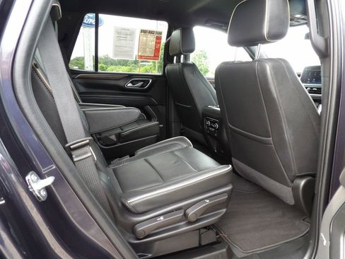 Used 2024 Chevrolet Tahoe Premier RWD image 12