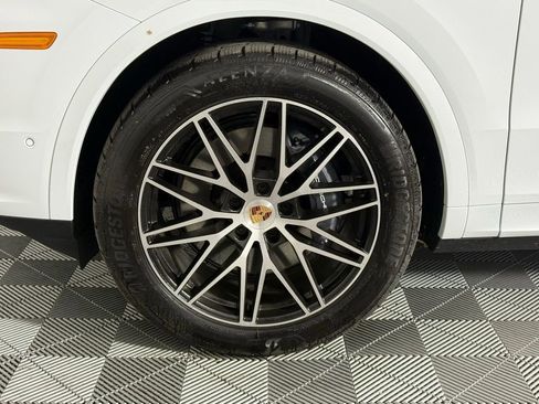 New 2026 Porsche Cayenne Coupe image 12