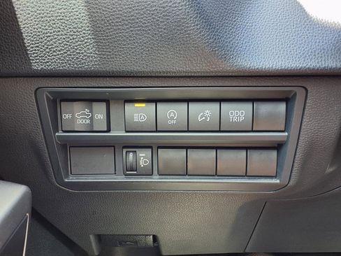 Used 2024 Toyota Tundra SR5 AWD/4WD image 21