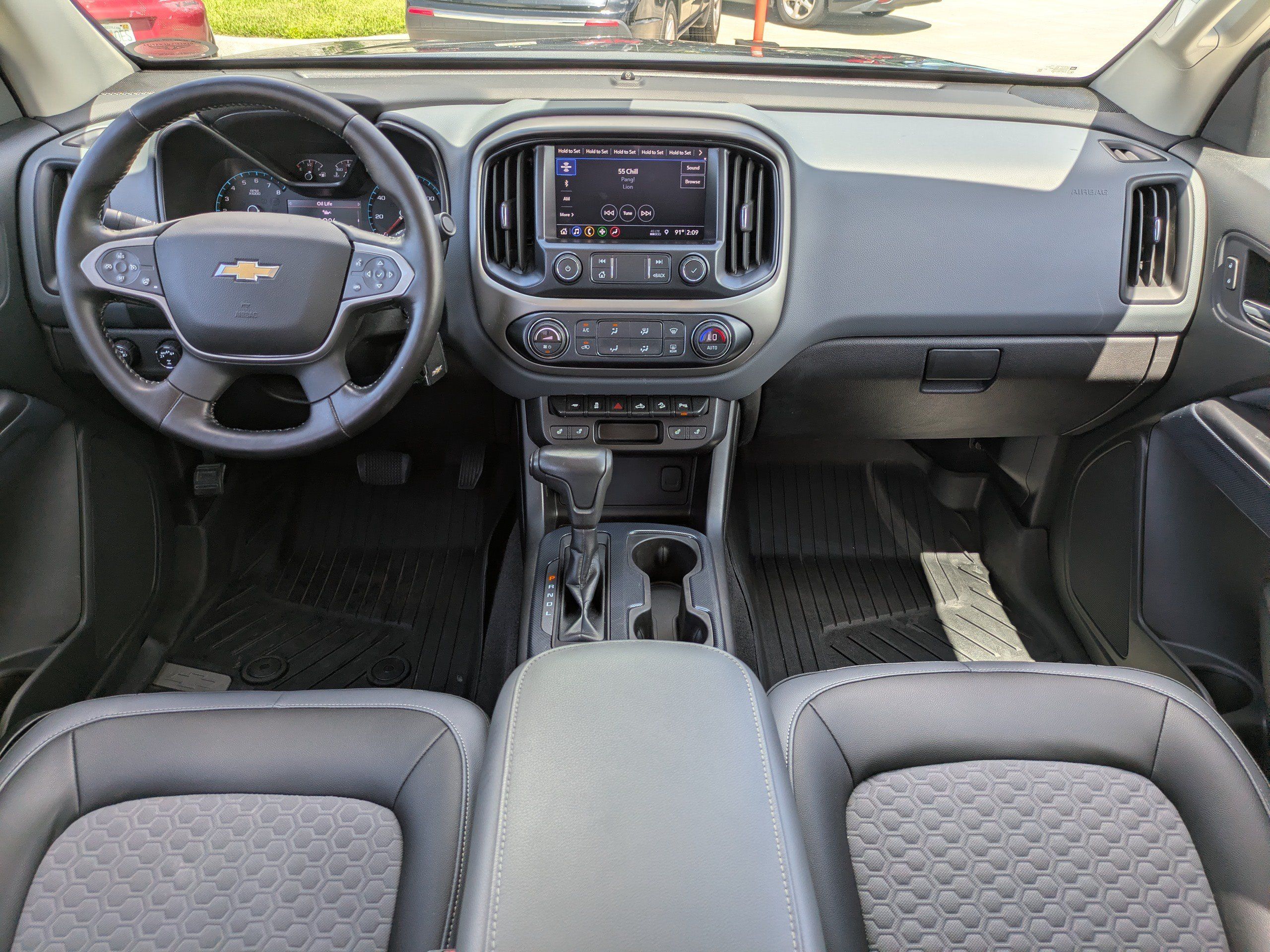 Used 2019 Chevrolet Colorado Z71 AWD/4WD image 13