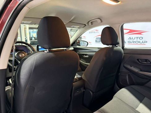 Used 2025 Nissan Sentra SV image 36