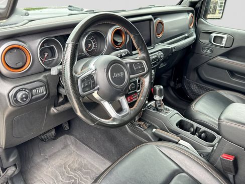Used 2022 Jeep Gladiator Mojave w/ LED Lighting Group AWD/4WD image 2